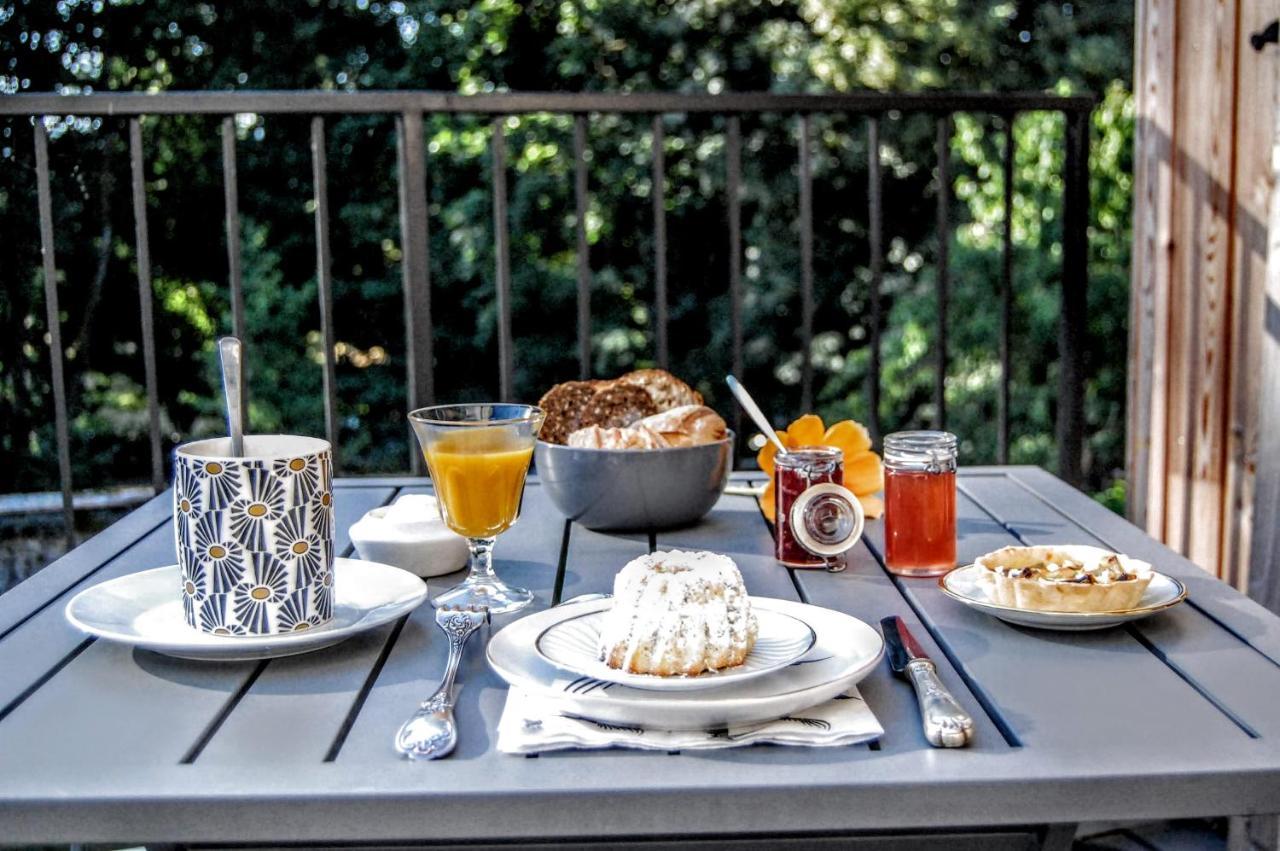 ブザンソン A L'Oree Du Parc Bed & Breakfast エクステリア 写真